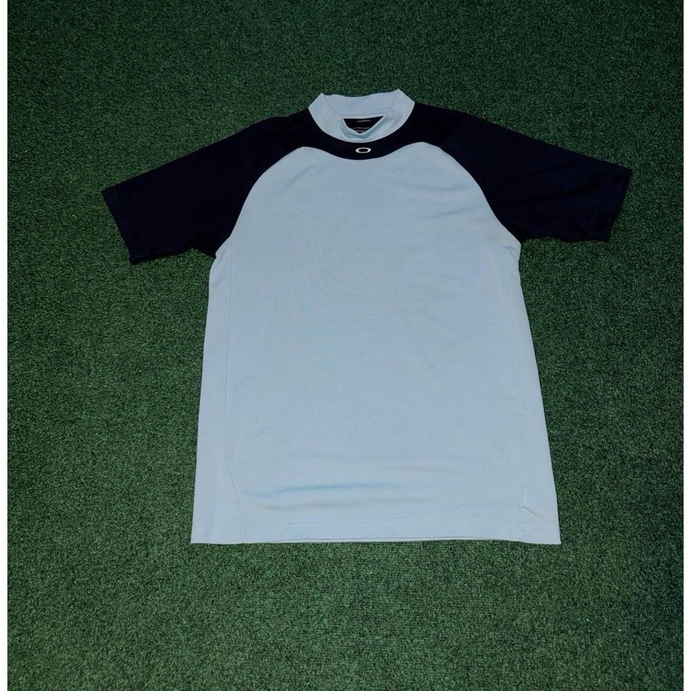 Blue Men's Large Oakley pullover E2